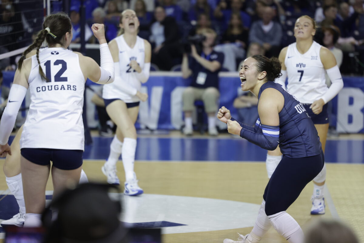 BYU women’s volleyball sweeps No. 13 Kansas